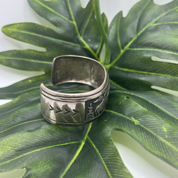 Sterling silver cuff bracelet by Thomas singer with buffalo navajo 43.19 grams - Picture 4 of 13